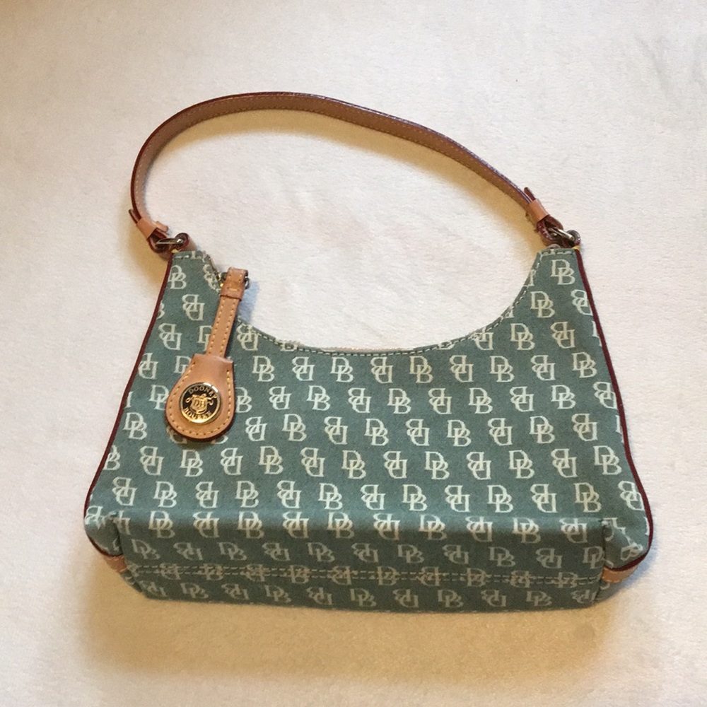 Dooney & Bourke bag